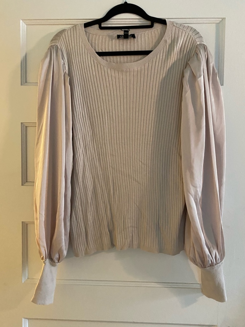 NWT Express Cream Ribbed Knit Top with Balloon Sleeves